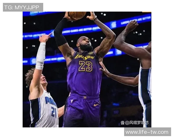 2002年11月27日魔术队与湖人队的经典对决回顾与精彩瞬间分析