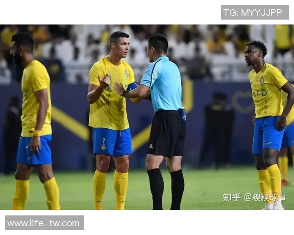 上海与浙江对决裁判员表现分析及争议判罚回顾