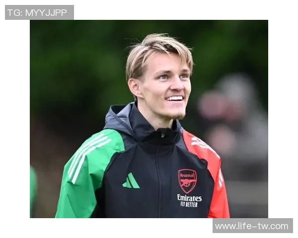 厄德高引领新潮流探讨足球战术与球员发展趋势的深度分析