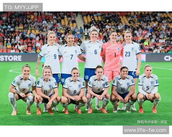 巴西与英格兰友谊赛精彩回顾两队历史交锋与球员表现分析