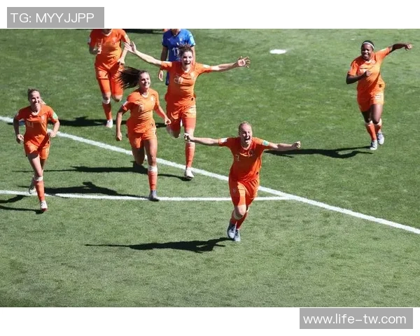 意大利女足与荷兰女足激战正酣谁能在欧洲赛场脱颖而出 意大利女足与荷兰女足激战正酣谁能在欧洲赛场脱颖而出