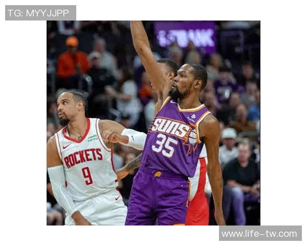 火箭与快船季后赛第七场激战回顾与精彩瞬间分析