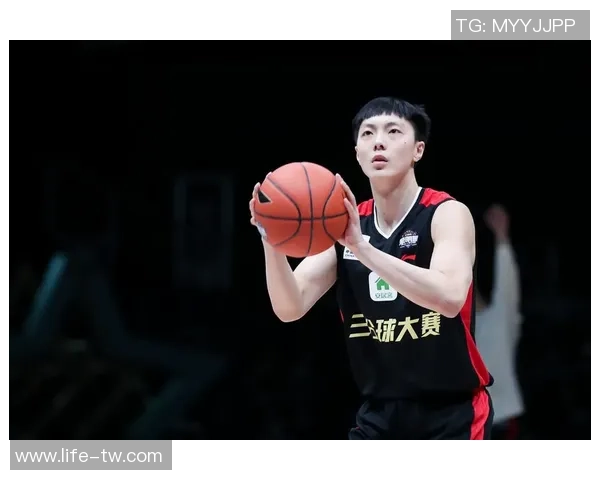 篮球风暴与水星的激烈对决谁能在赛场上笑到最后